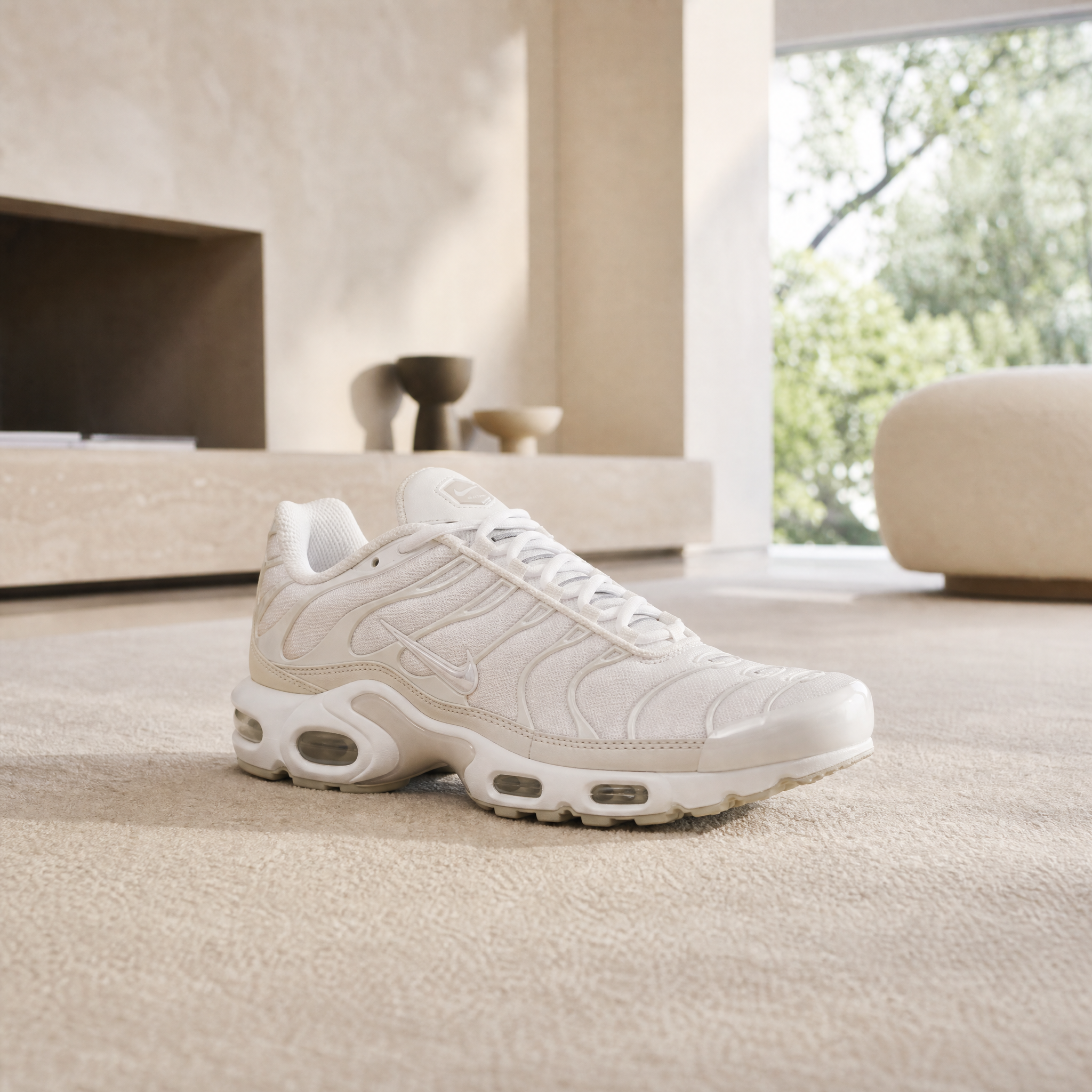 Nike Air Max Plus Review: Features, Pros & Cons